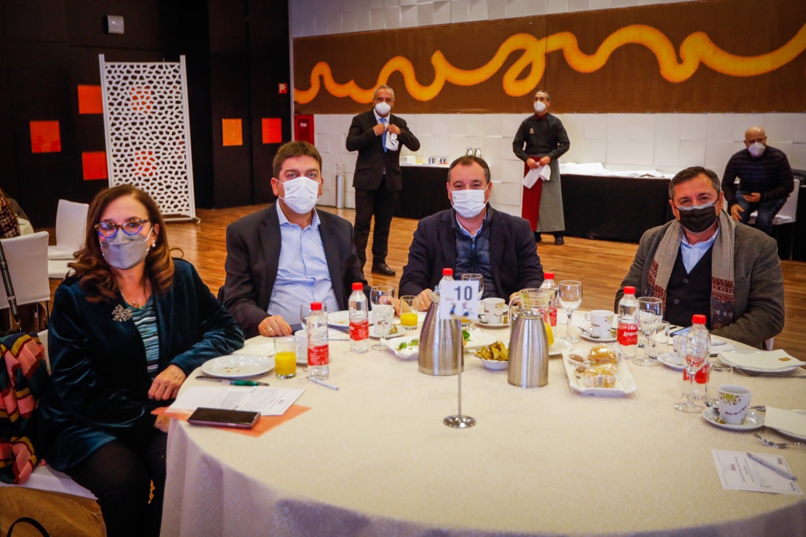 La consejera de Agricultura ha abordado este viernes los retos del sector agrícola en Granada y Andalucía