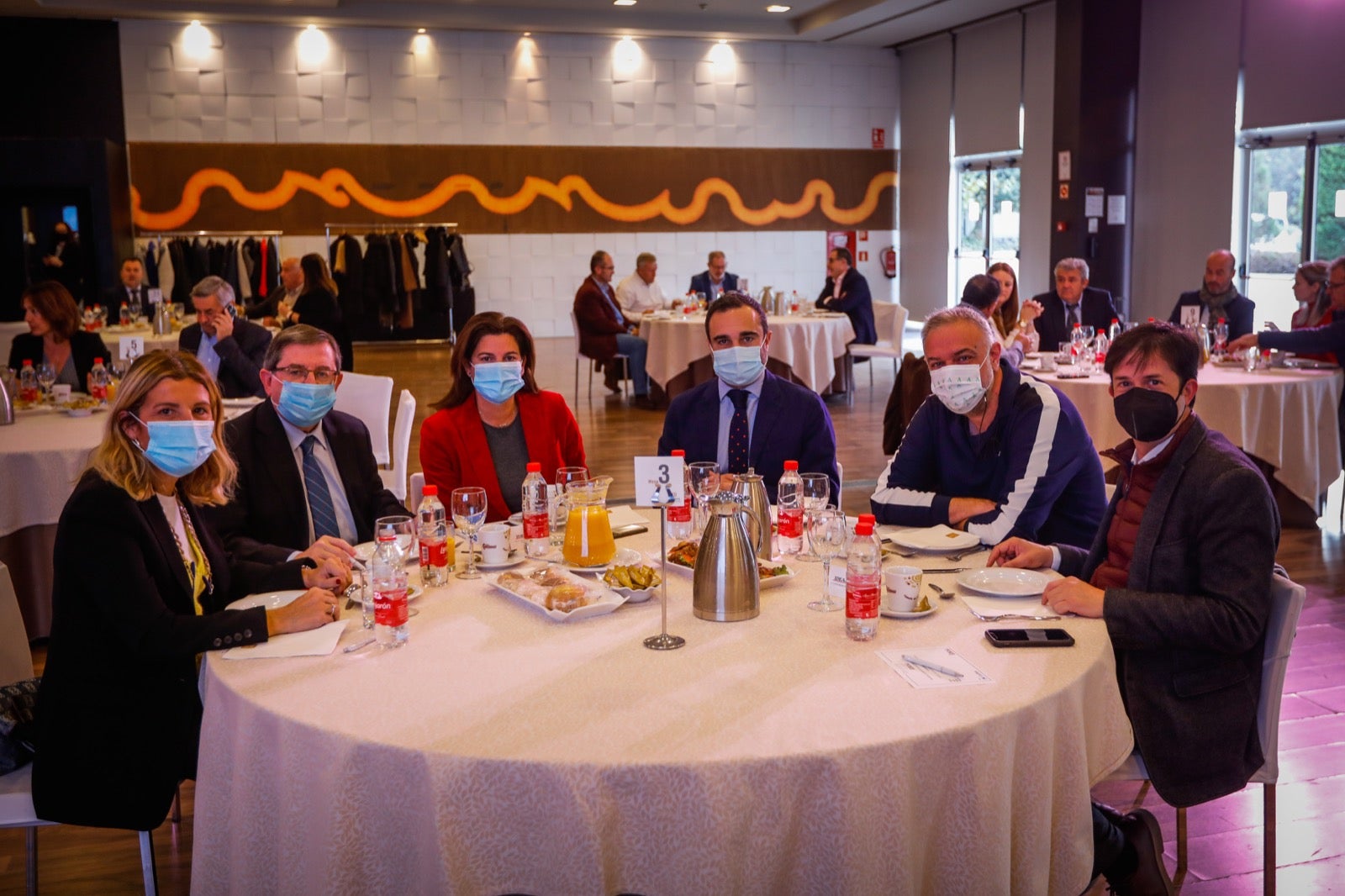 La consejera de Agricultura ha abordado este viernes los retos del sector agrícola en Granada y Andalucía