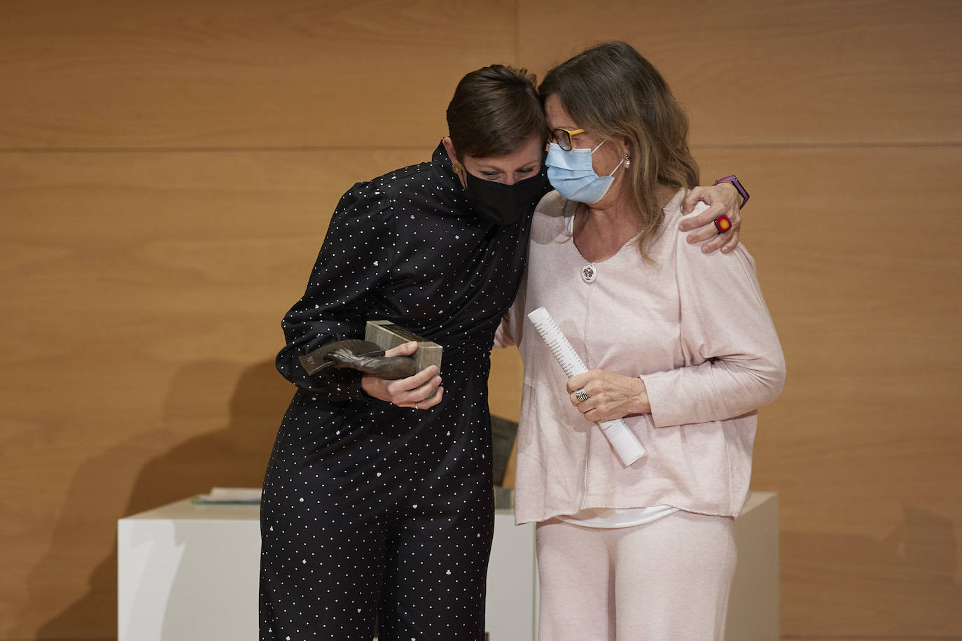 Homenajeados, autoridades e invitados en la gala de entrega de los Premios Ideales 2021.