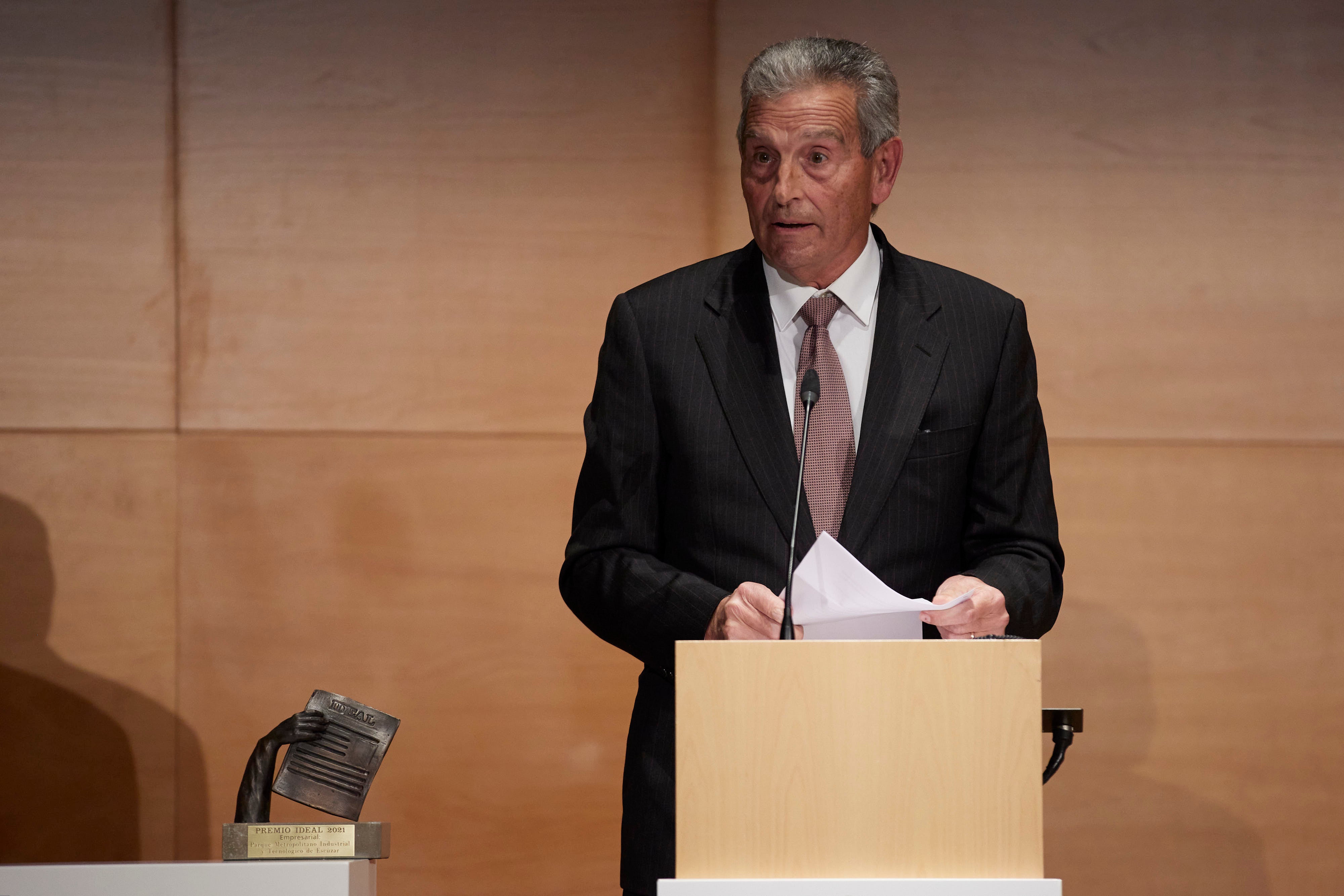 Homenajeados, autoridades e invitados en la gala de entrega de los Premios Ideales 2021.