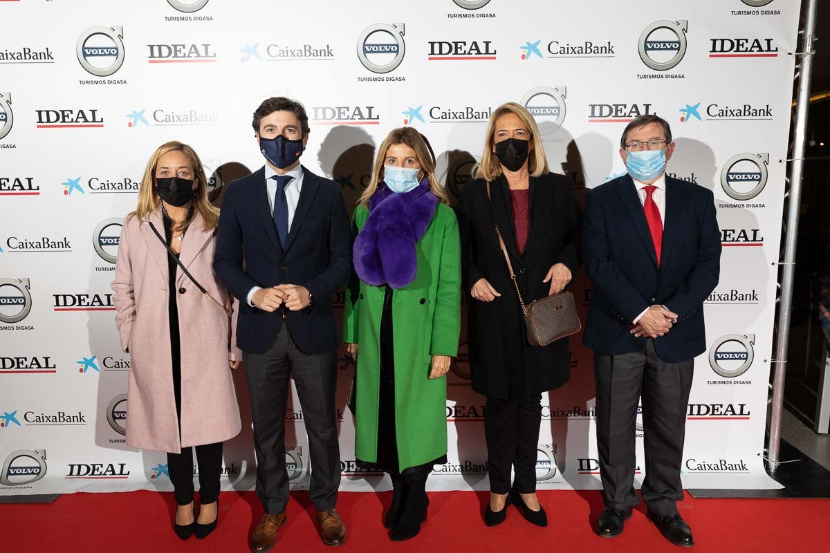 Homenajeados, autoridades e invitados en la gala de entrega de los Premios Ideales 2021.