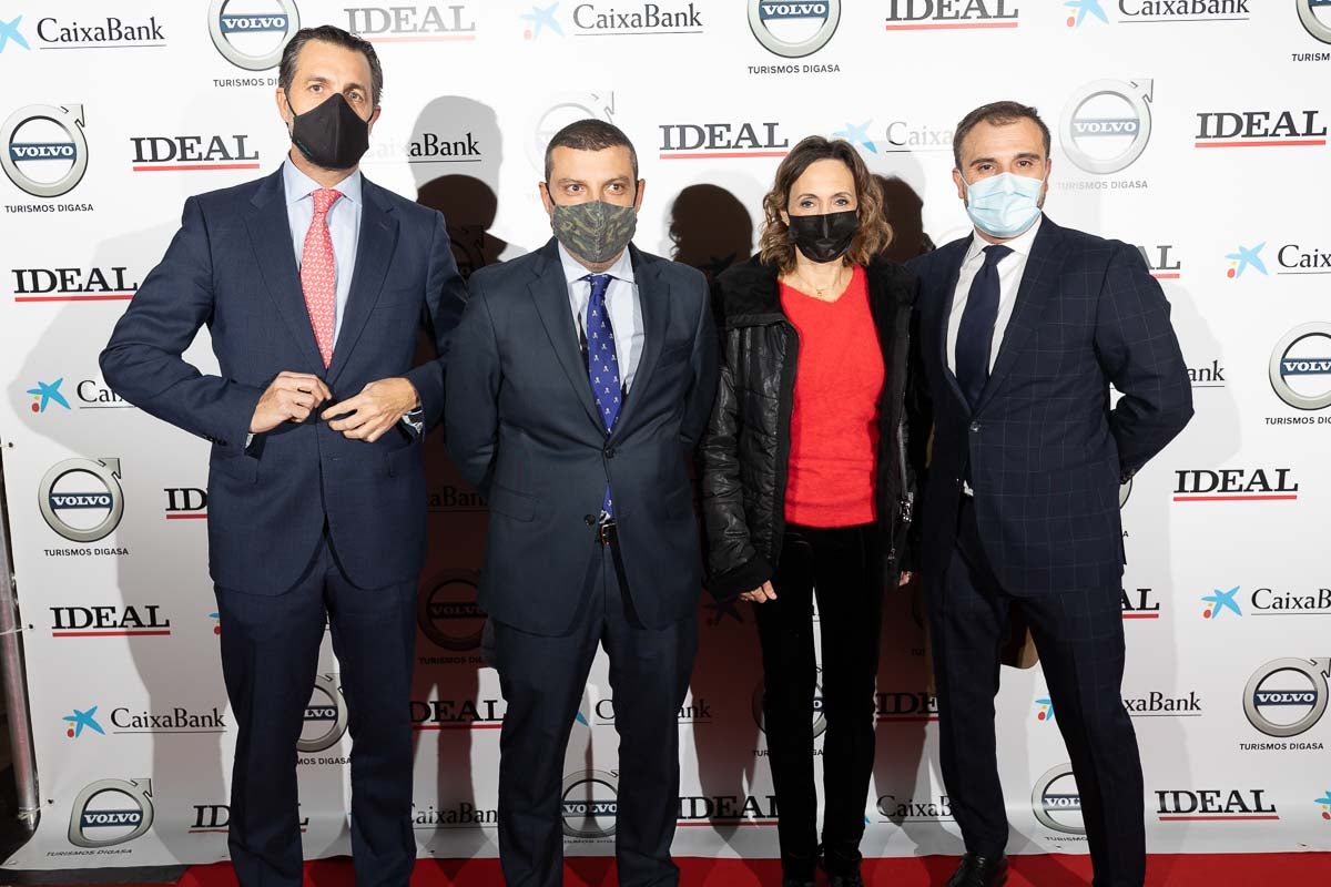 Homenajeados, autoridades e invitados en la gala de entrega de los Premios Ideales 2021.