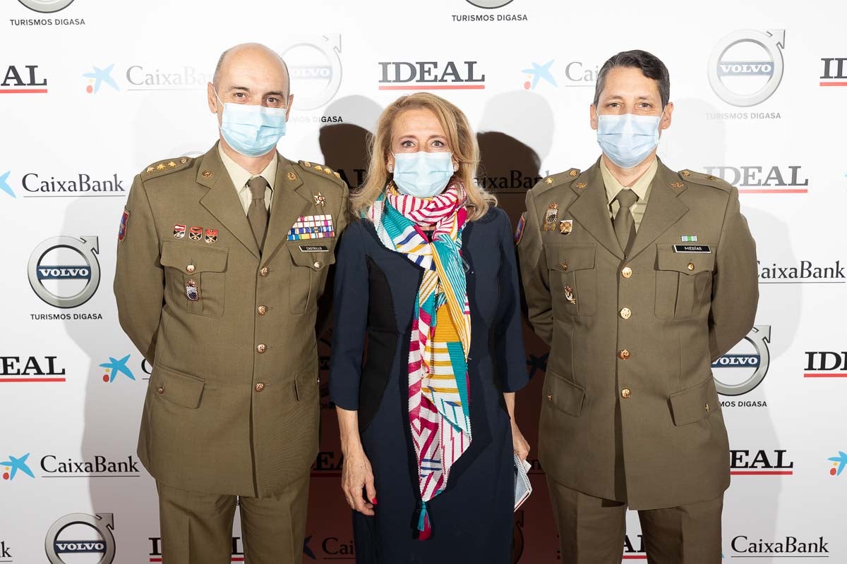 Homenajeados, autoridades e invitados en la gala de entrega de los Premios Ideales 2021.