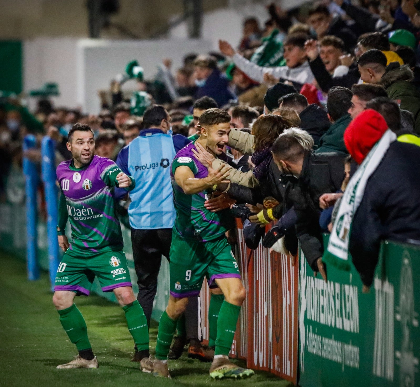 Fotos: Las mejores imágenes del Mancha Real-Granada