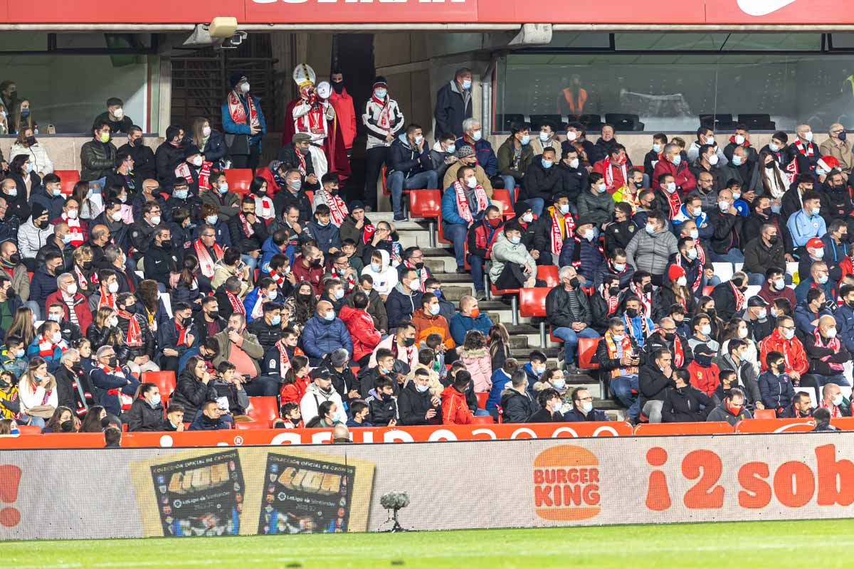 Fotos: Encuéntrate en la grada del Granada-Atlético de Madrid