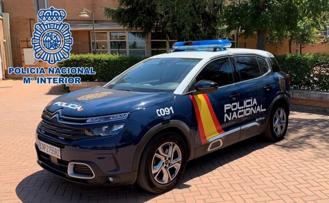 Entabla amistad con un anciano en Granada y le estafa 72.000 euros con su tarjeta