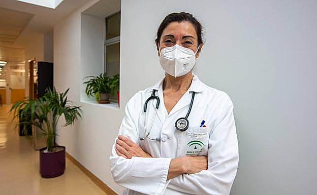Carmen de Gracia, nefróloga del Hospital Virgen de las Nieves.