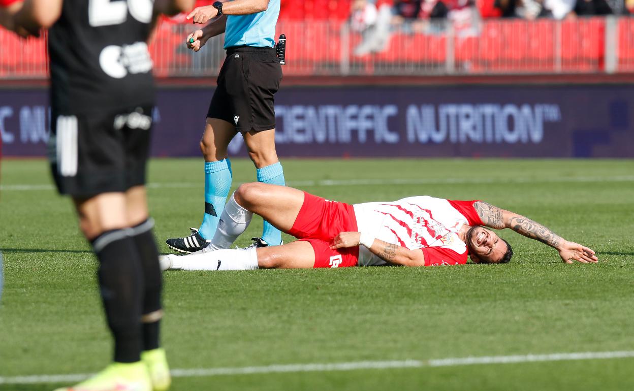 El Almería cae ante el Cartagena