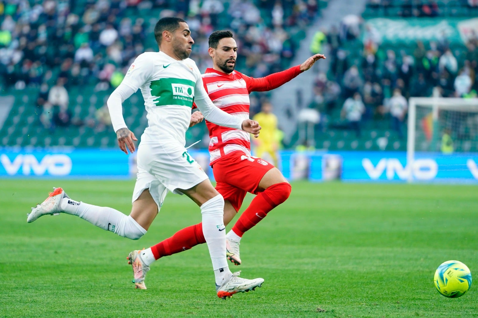 Las imágenes del partido entyre Elche y Granada