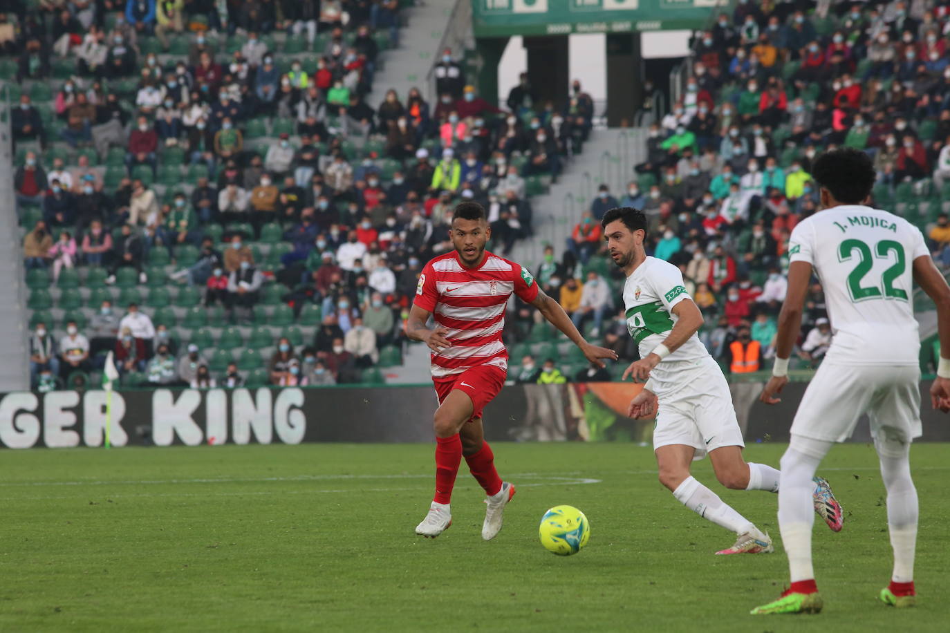 Las imágenes del partido entyre Elche y Granada