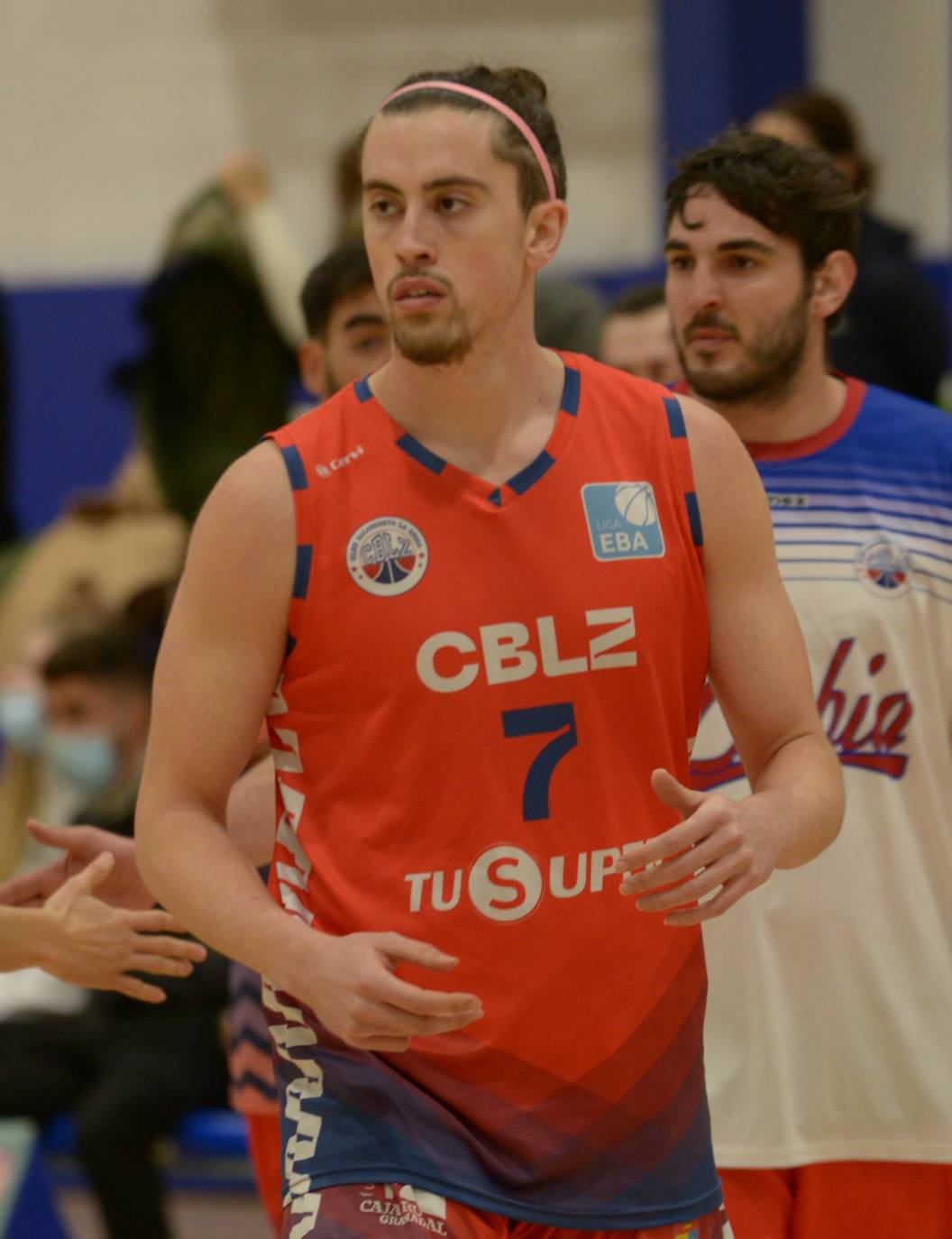 Hernández, durante el último partido de los metropolitanos, en la cancha del CABEstepona 