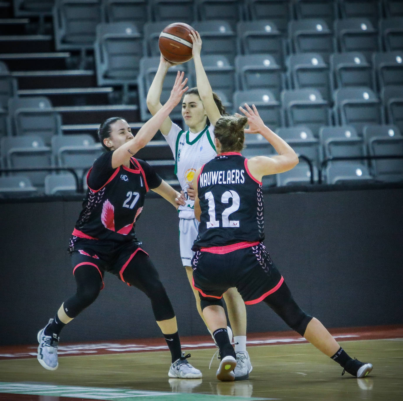 Defensa intensa de Julieta Mungo y Heleen Nauwelaers 