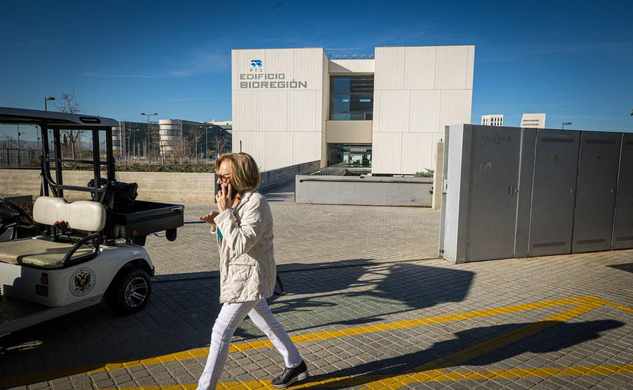 El edificio Bioregión es la sede propuesta por la UGR para el centro y la agencia.