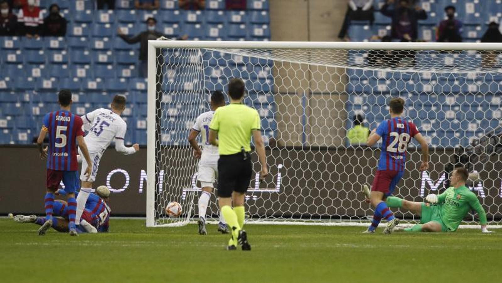 Fotos: Las mejores imágenes del clásico de Supercopa