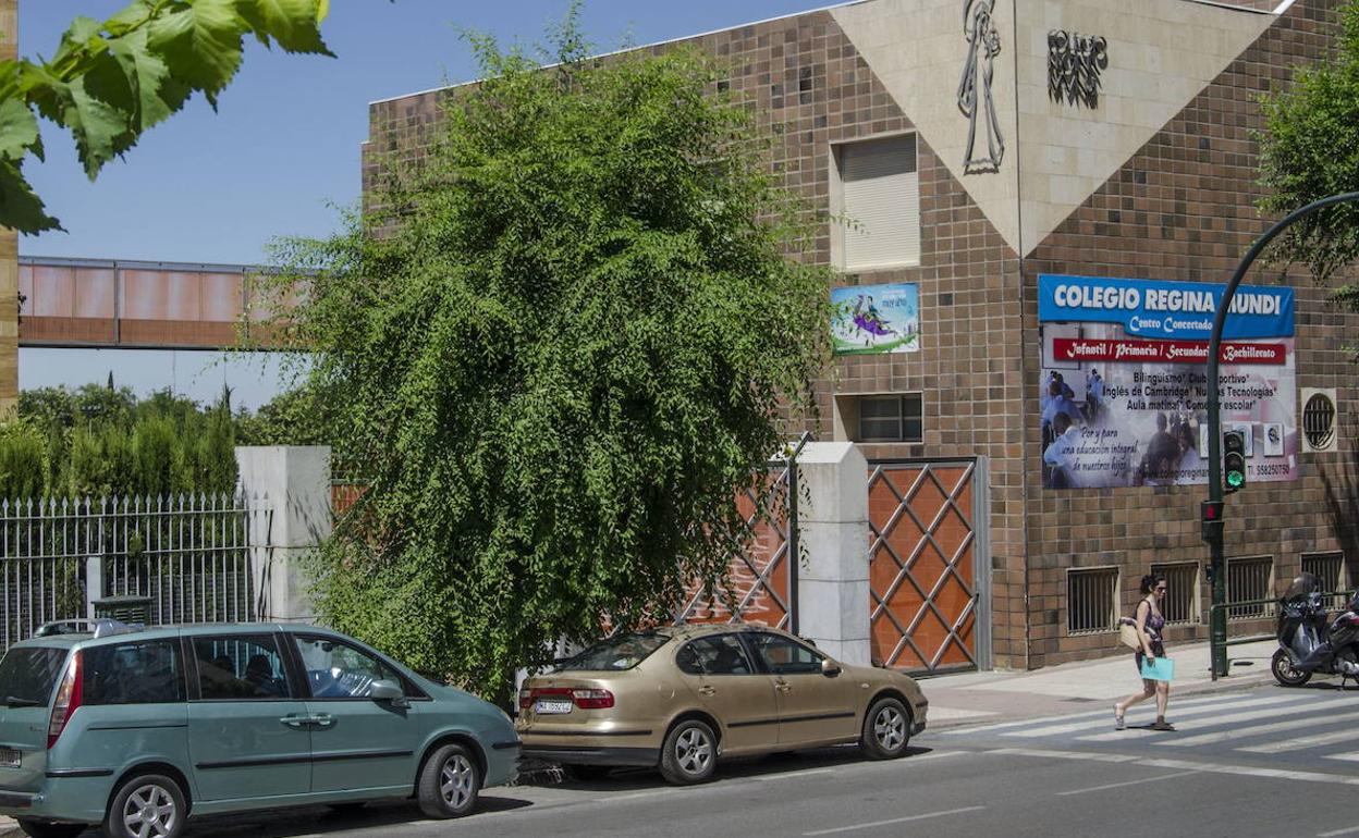 El centro concertado Regina Mundi, en la capital granadina. 
