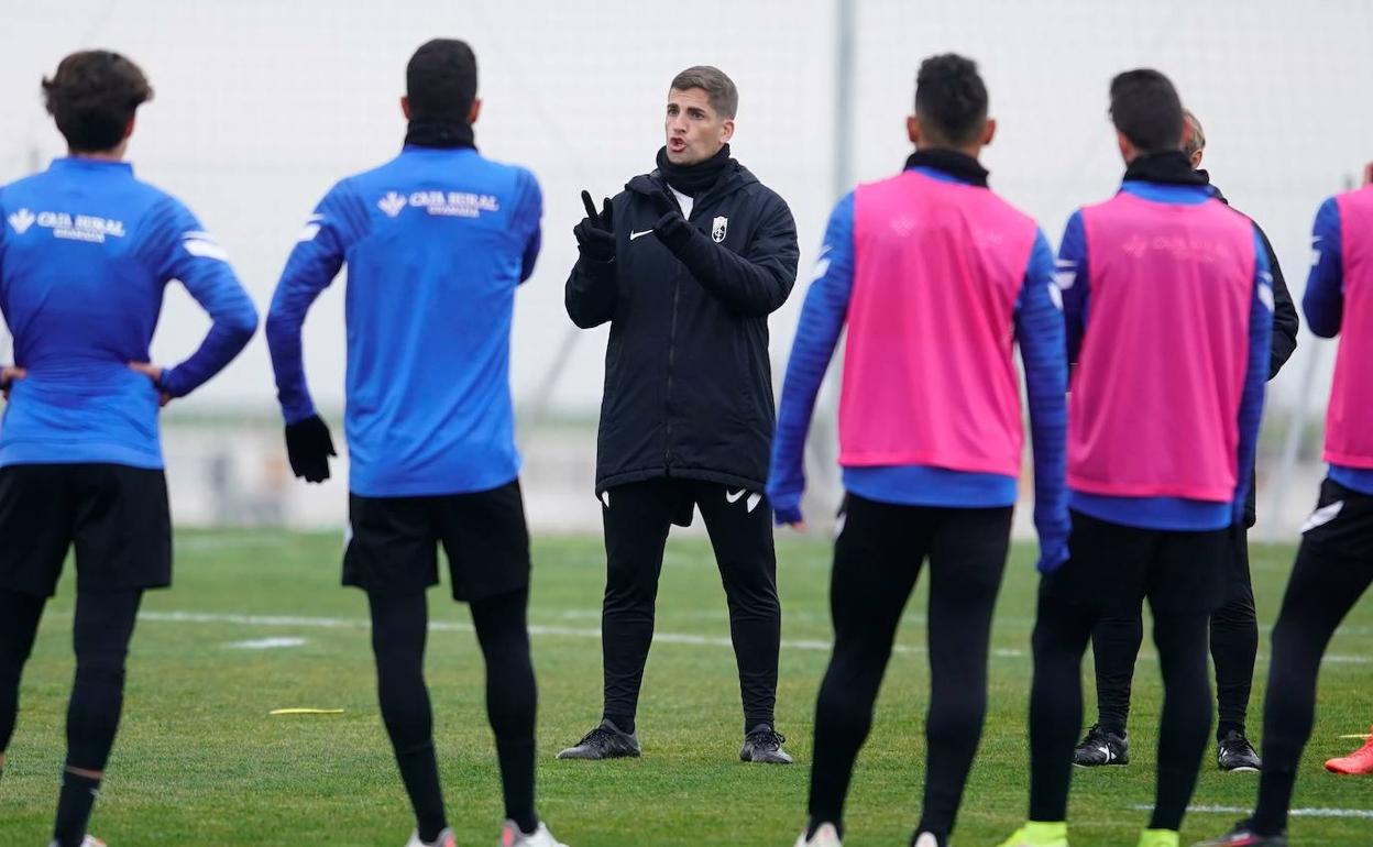 Robert Moreno, durante un entrenamiento. 