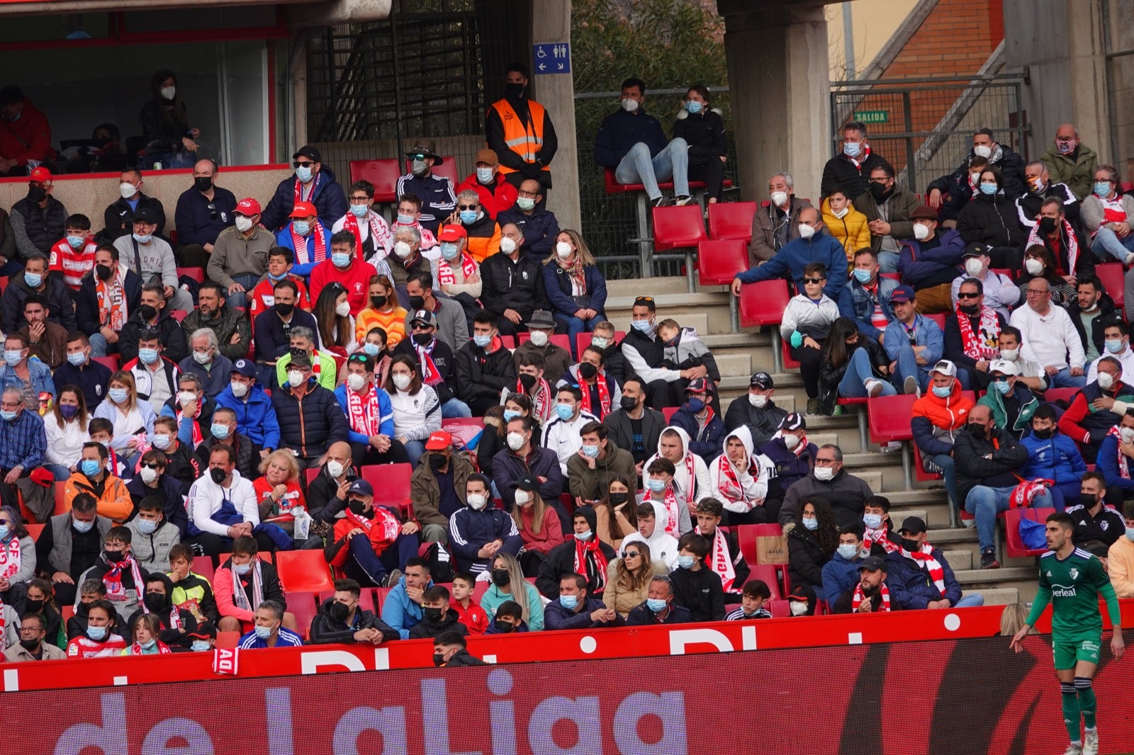 ¿Has estado en el partido entre Granada y Osasuna? Aquí puedes verte en tu localidad