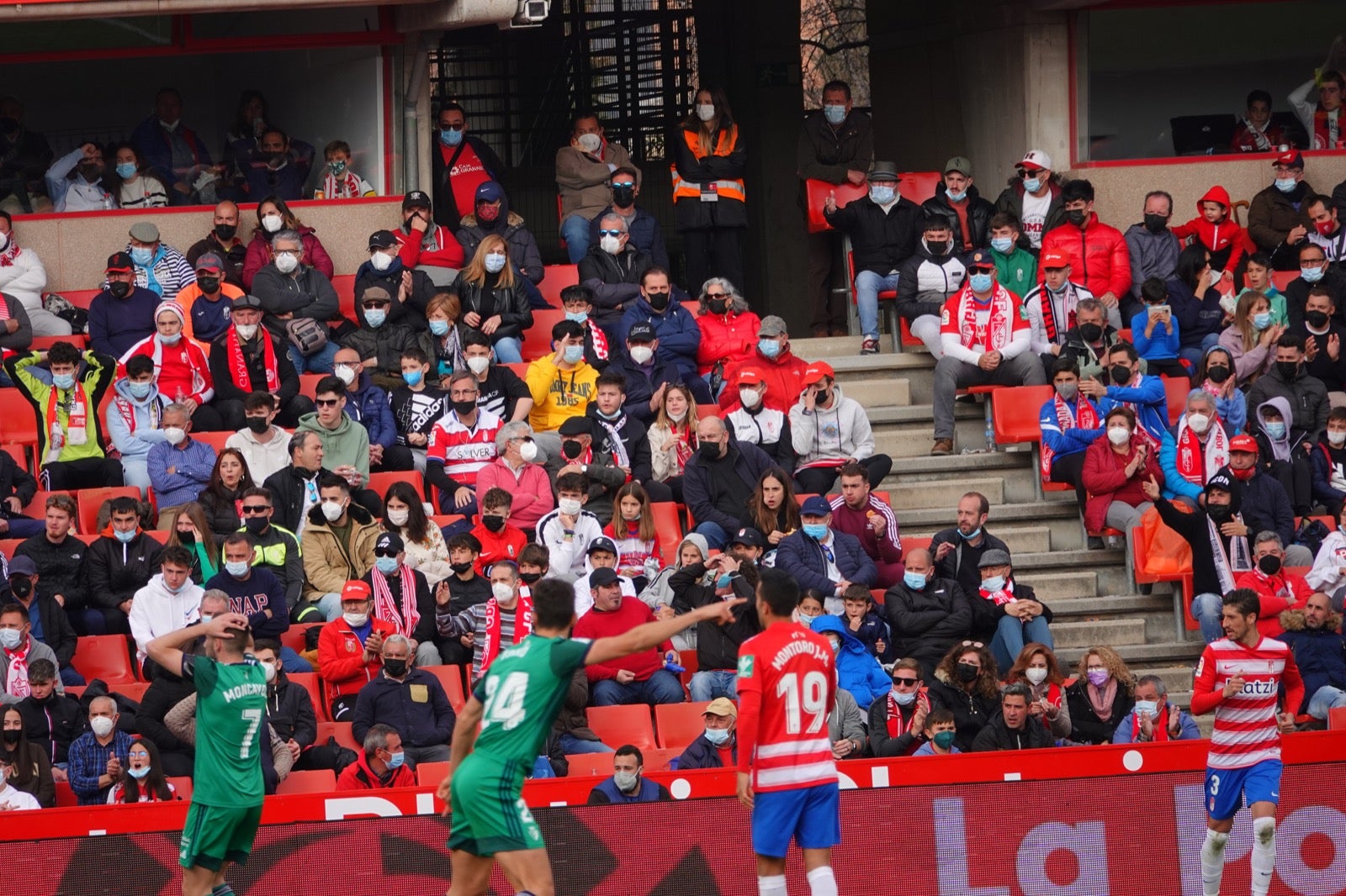 ¿Has estado en el partido entre Granada y Osasuna? Aquí puedes verte en tu localidad