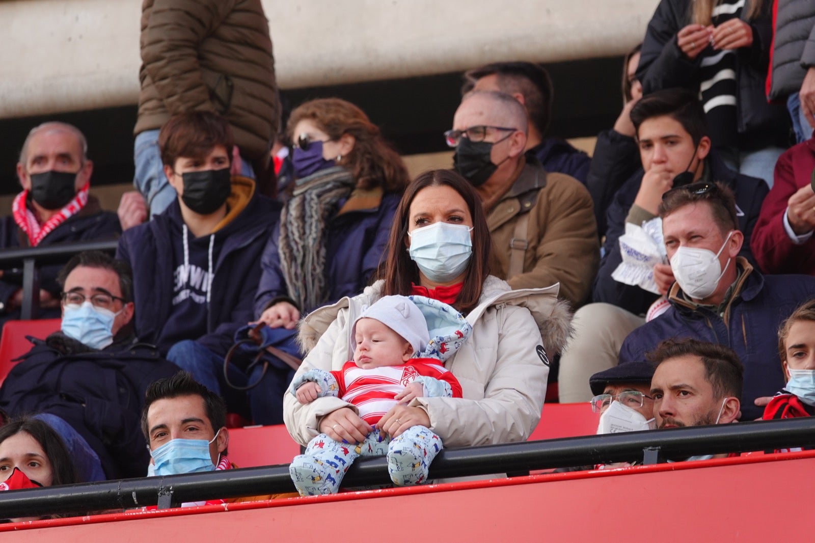 ¿Has estado en el partido entre Granada y Osasuna? Aquí puedes verte en tu localidad