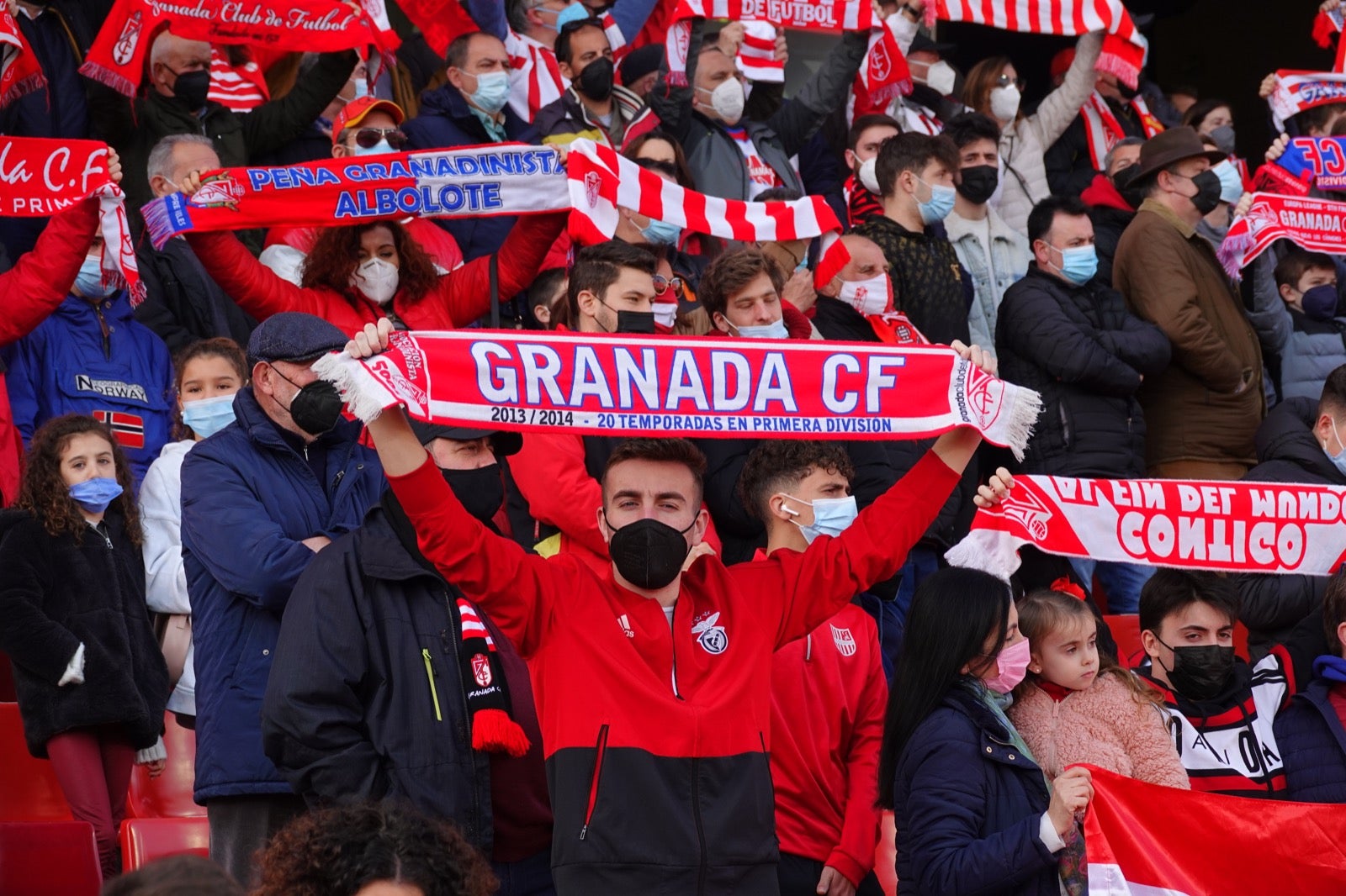 ¿Has estado en el partido entre Granada y Osasuna? Aquí puedes verte en tu localidad