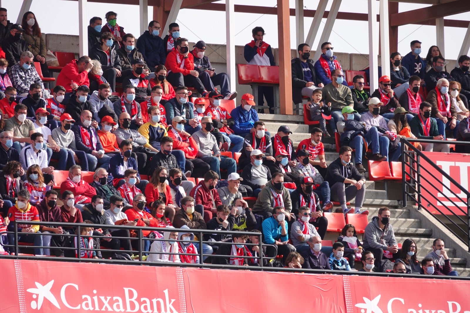 ¿Has estado en el partido entre Granada y Osasuna? Aquí puedes verte en tu localidad