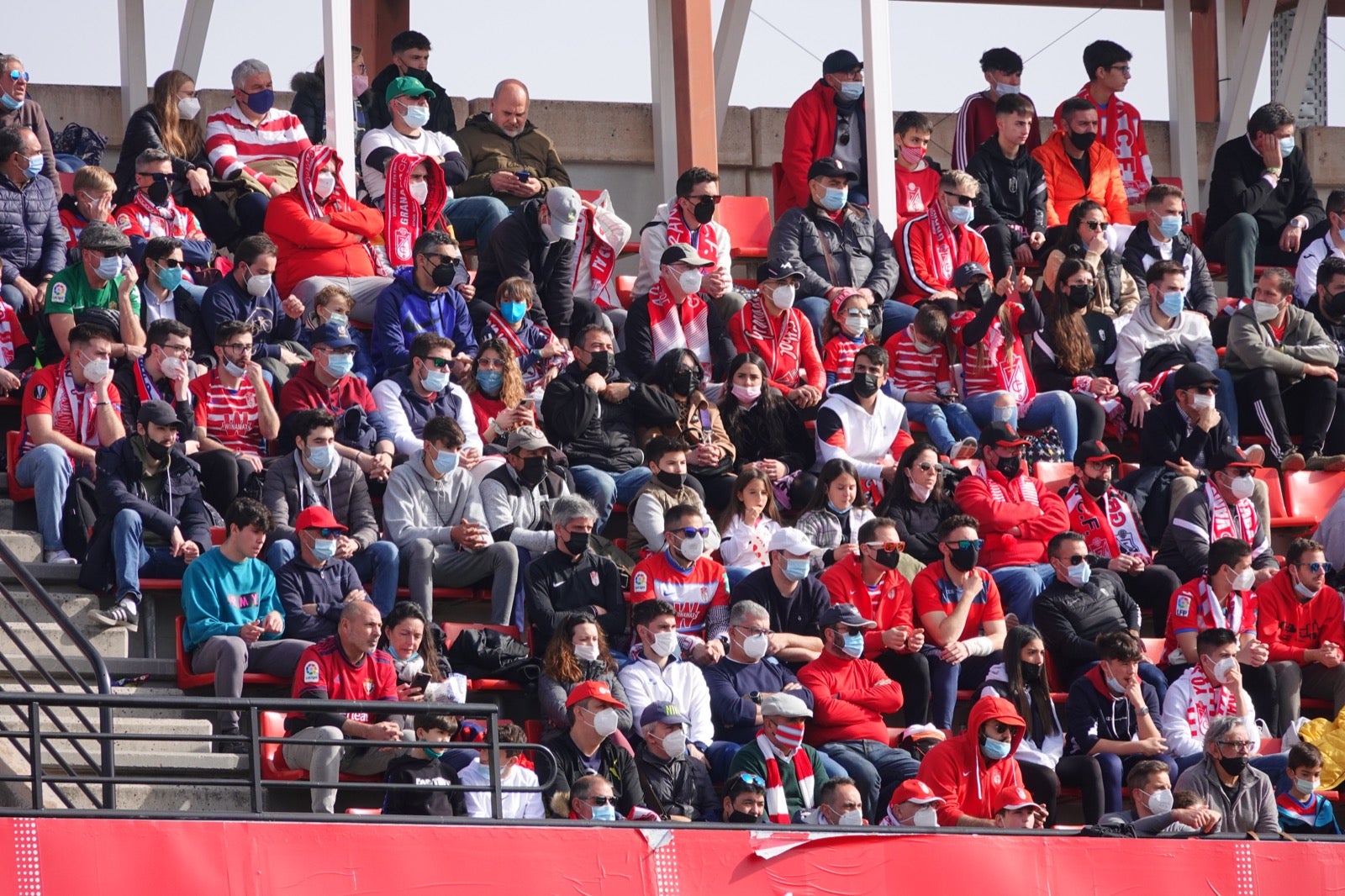 ¿Has estado en el partido entre Granada y Osasuna? Aquí puedes verte en tu localidad
