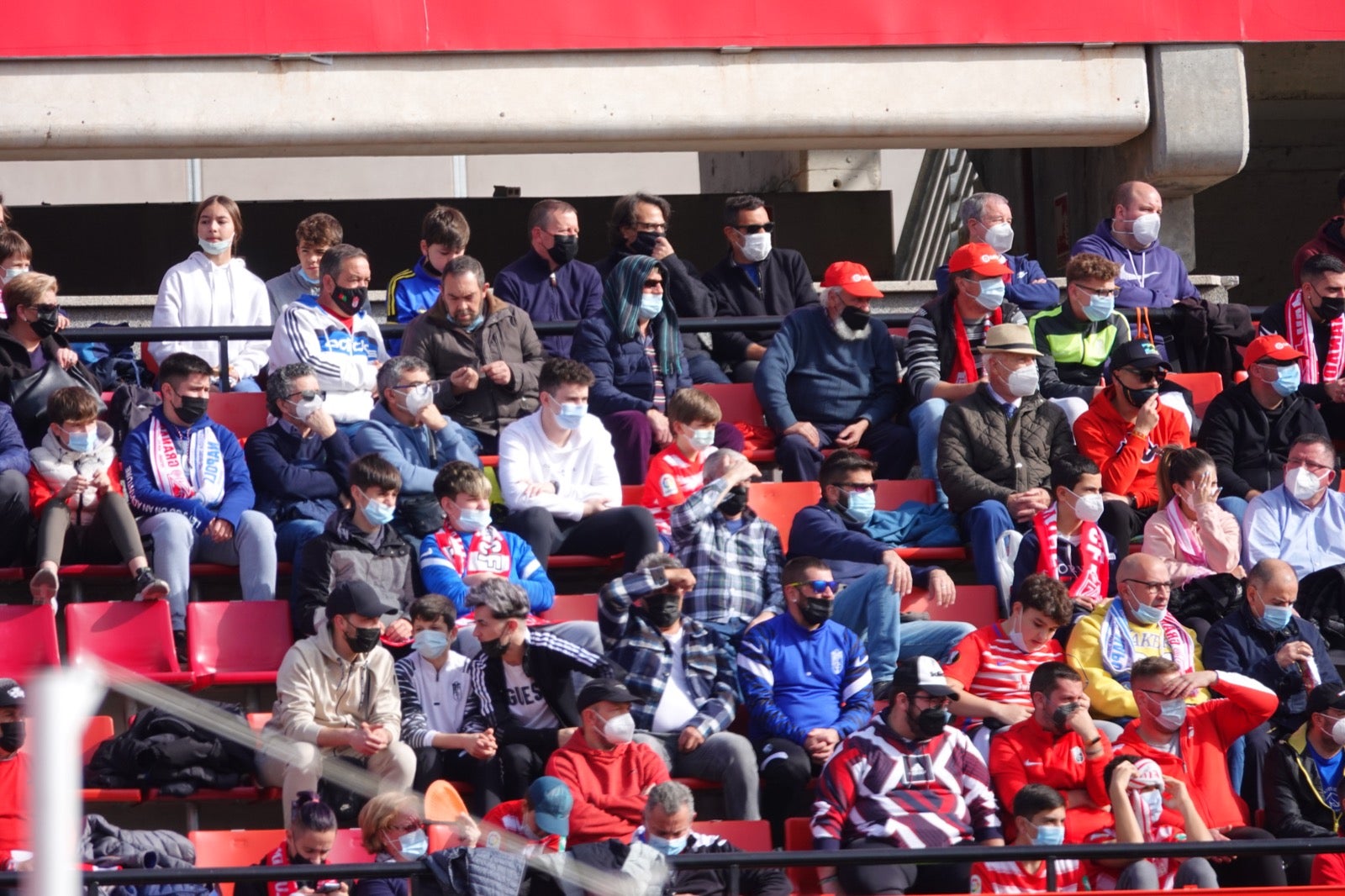 ¿Has estado en el partido entre Granada y Osasuna? Aquí puedes verte en tu localidad