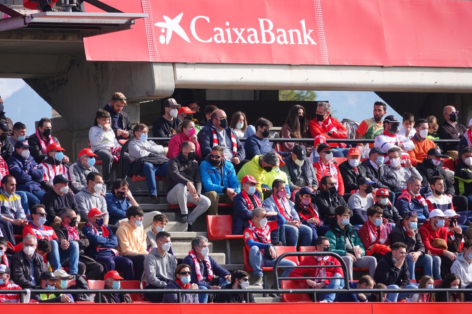 ¿Has estado en el partido entre Granada y Osasuna? Aquí puedes verte en tu localidad