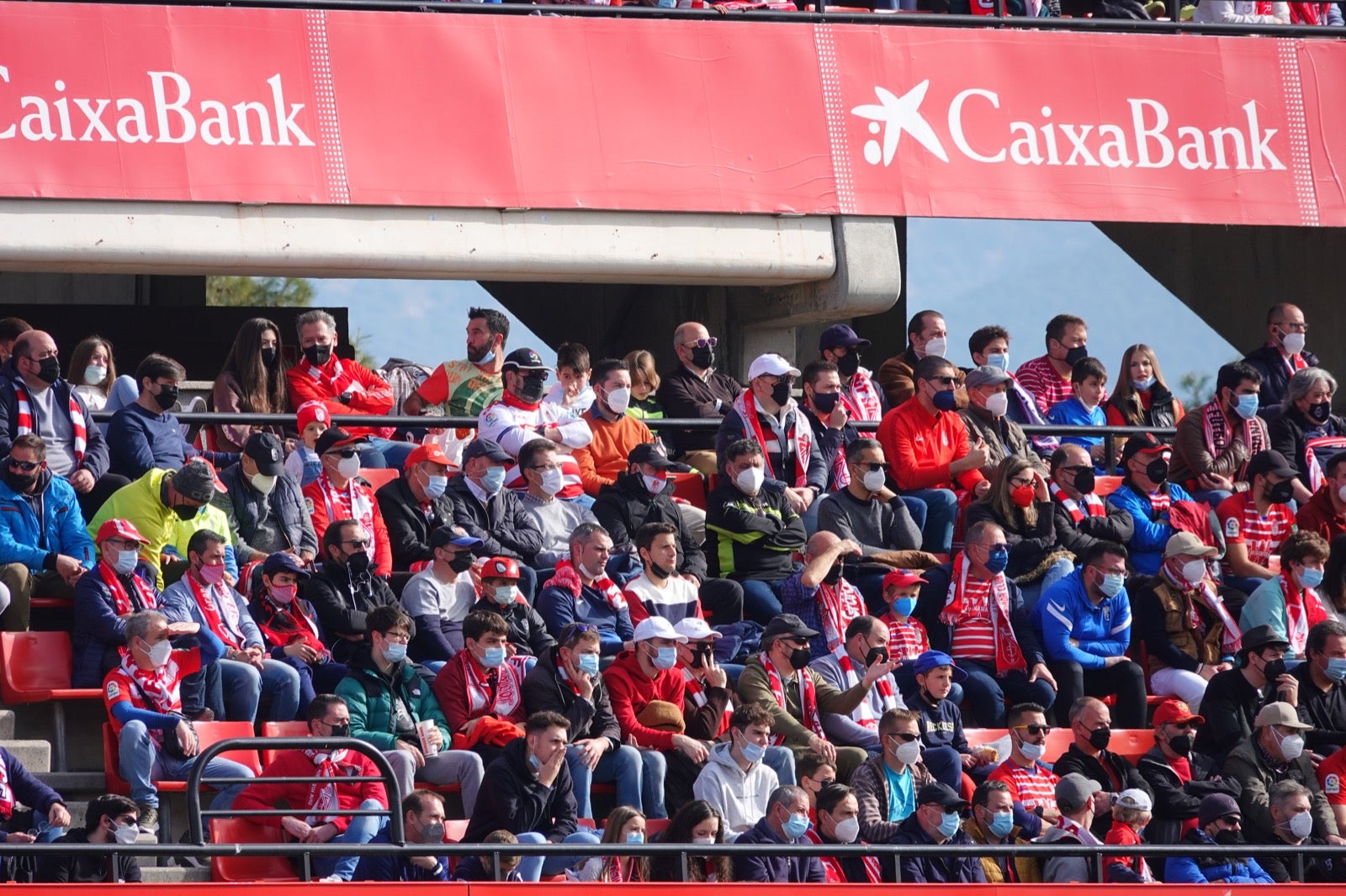 ¿Has estado en el partido entre Granada y Osasuna? Aquí puedes verte en tu localidad
