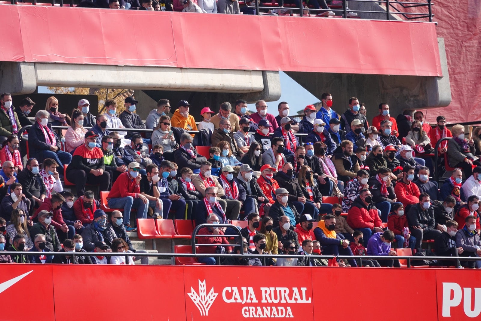 ¿Has estado en el partido entre Granada y Osasuna? Aquí puedes verte en tu localidad