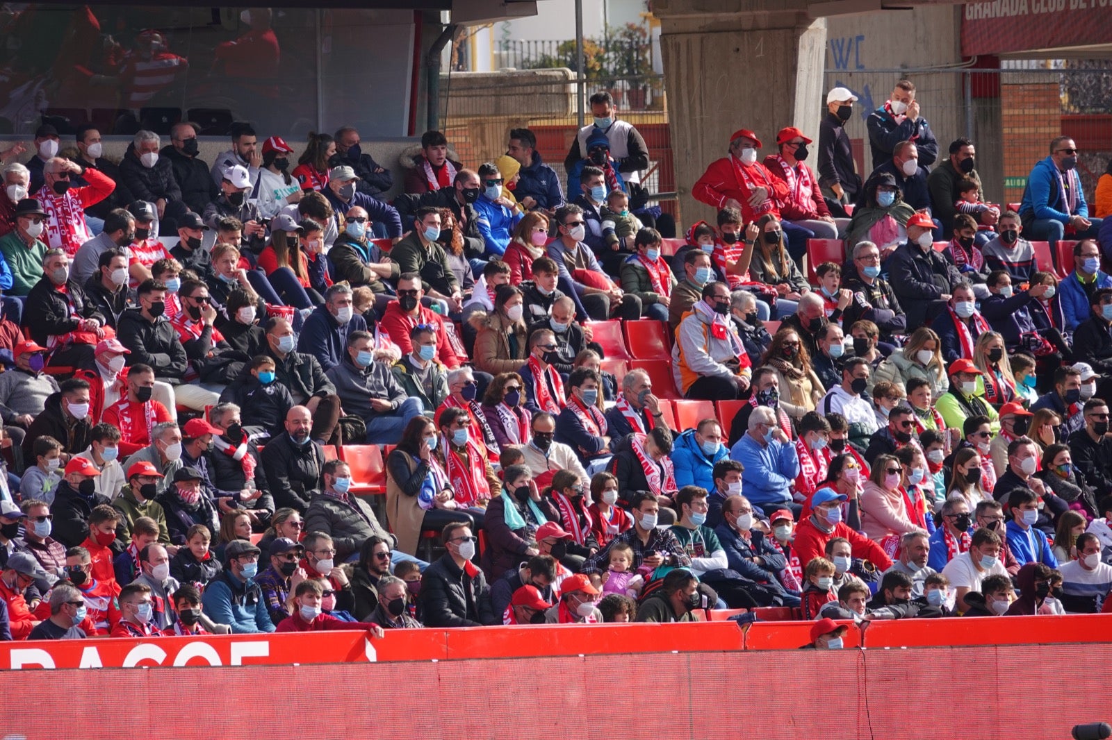 ¿Has estado en el partido entre Granada y Osasuna? Aquí puedes verte en tu localidad