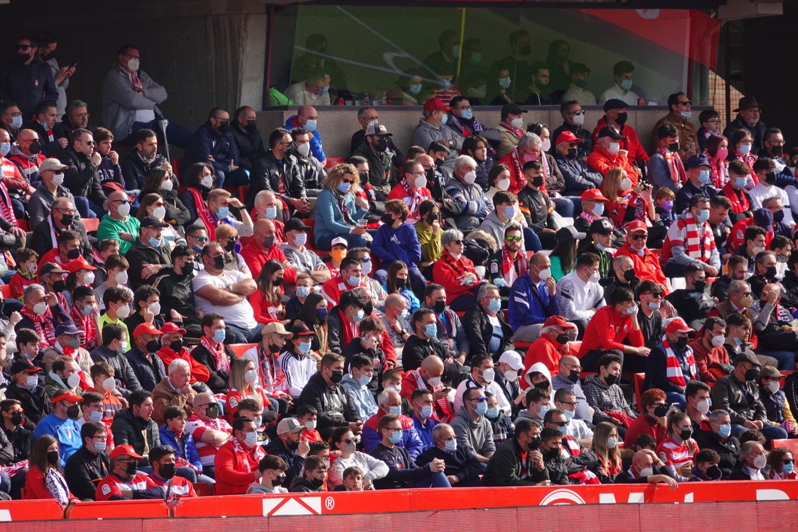 ¿Has estado en el partido entre Granada y Osasuna? Aquí puedes verte en tu localidad