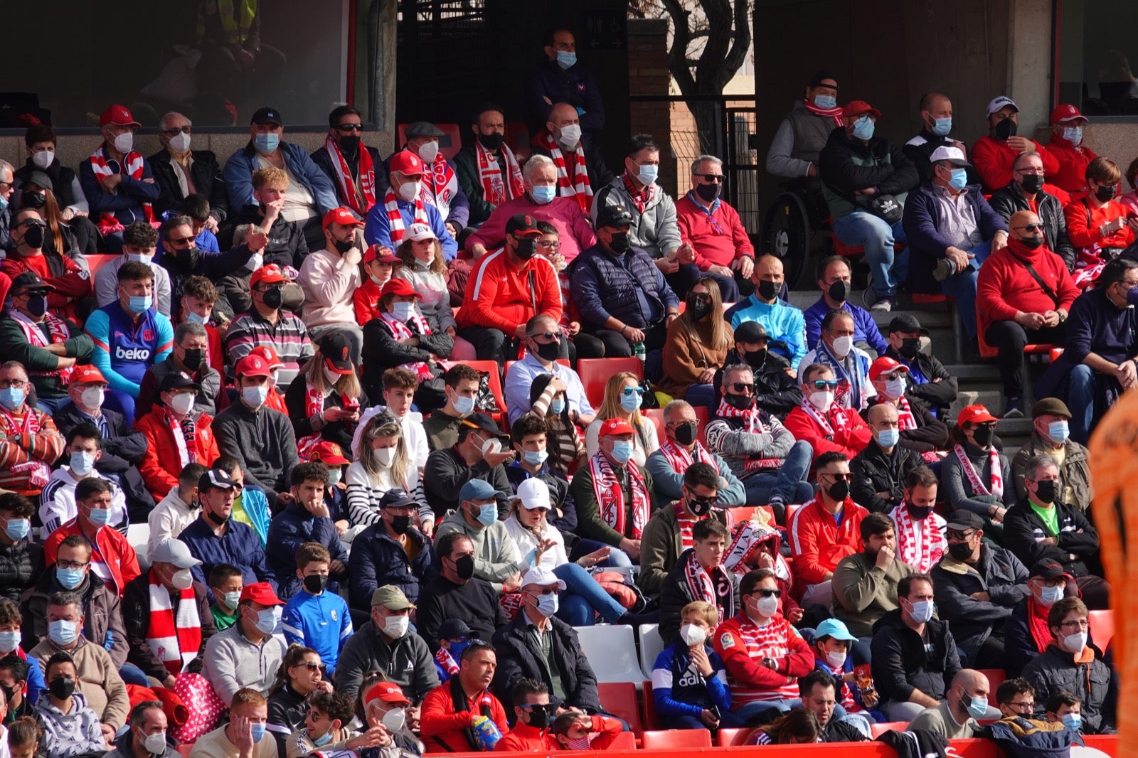 ¿Has estado en el partido entre Granada y Osasuna? Aquí puedes verte en tu localidad