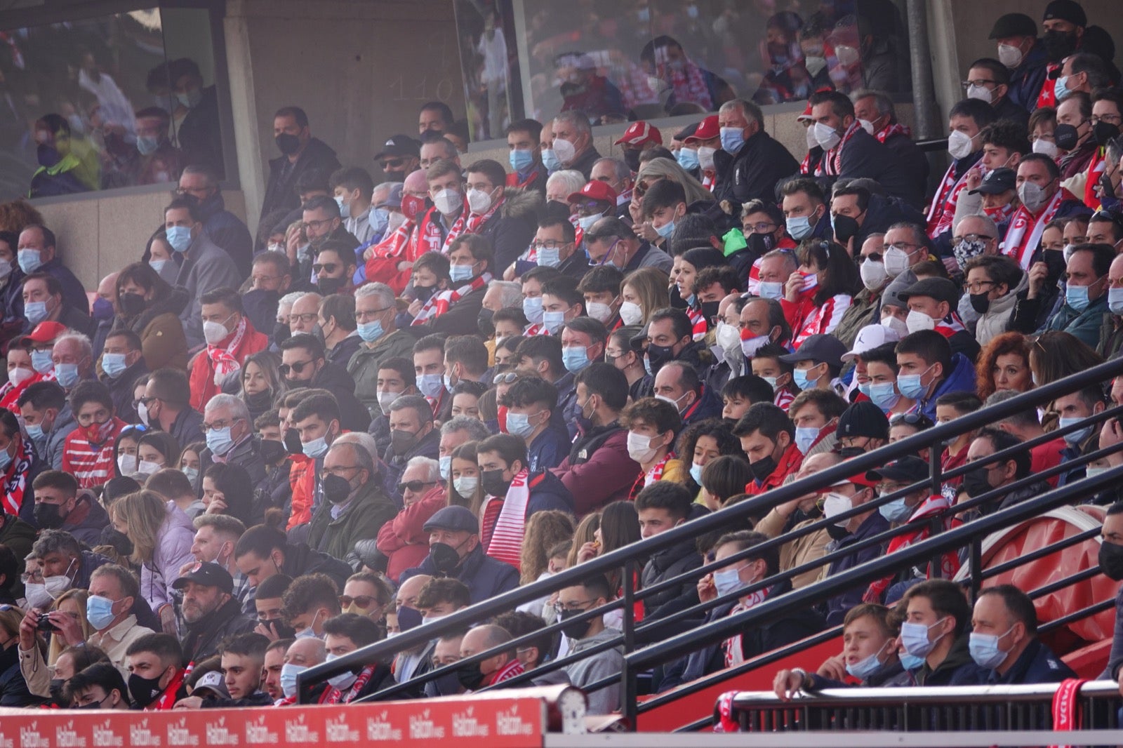 ¿Has estado en el partido entre Granada y Osasuna? Aquí puedes verte en tu localidad