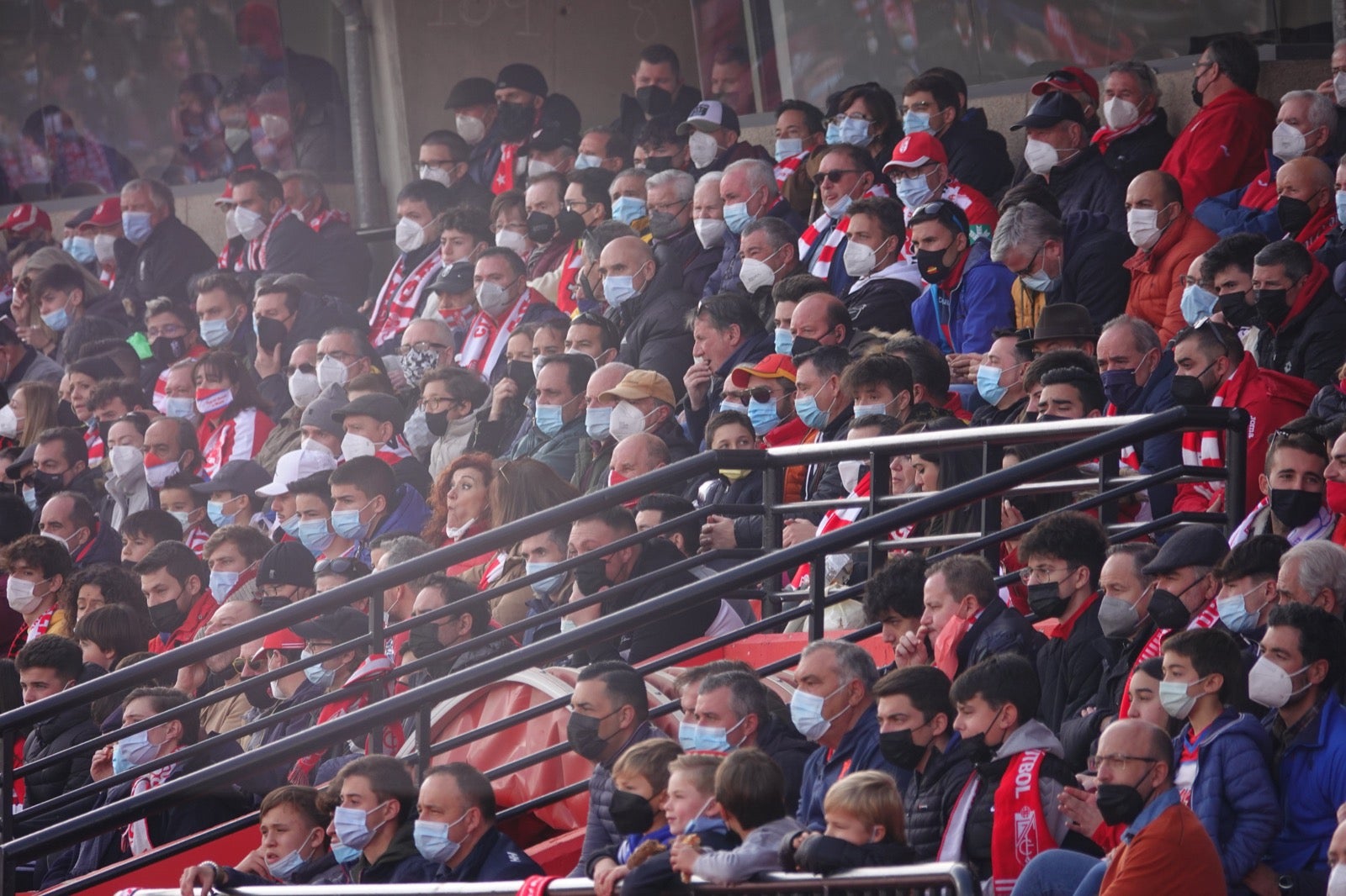 ¿Has estado en el partido entre Granada y Osasuna? Aquí puedes verte en tu localidad