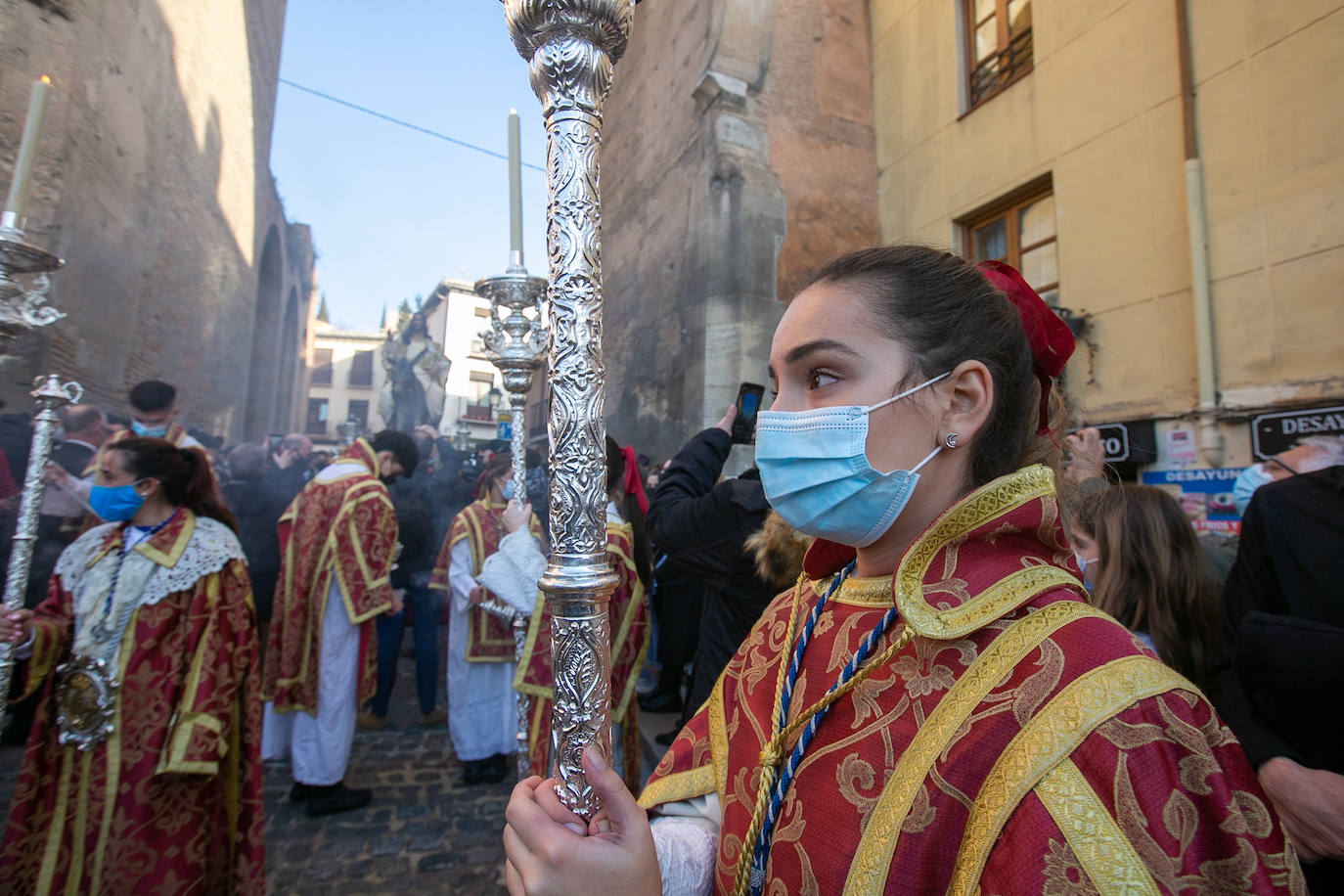 La Borriquilla y el Nazareno, por las calles de Granada.