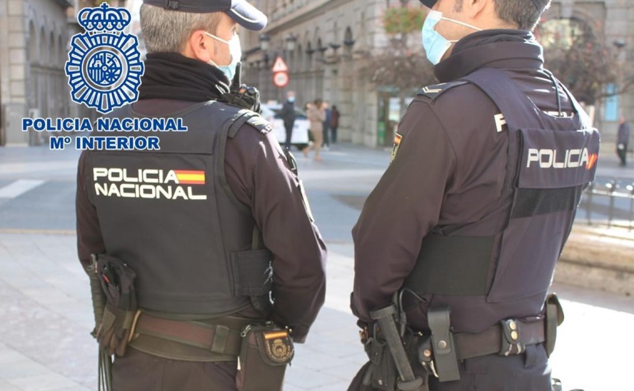 Detenido en Granada un activo estafador que se hacía pasar por inspector de Policía y empresario de éxito