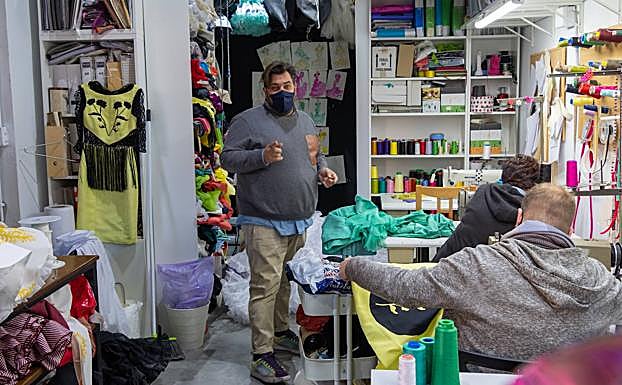 Actividad en el taller de Antonio. 