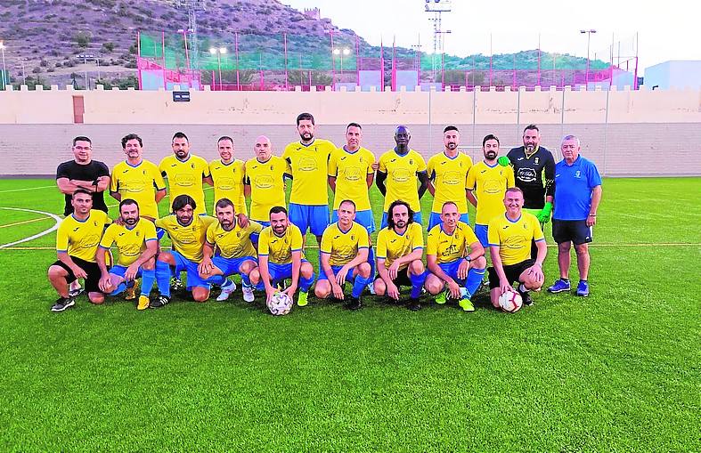 Equipo del Tabernas, ganador del trofeo IDEAL a la deportividad. 