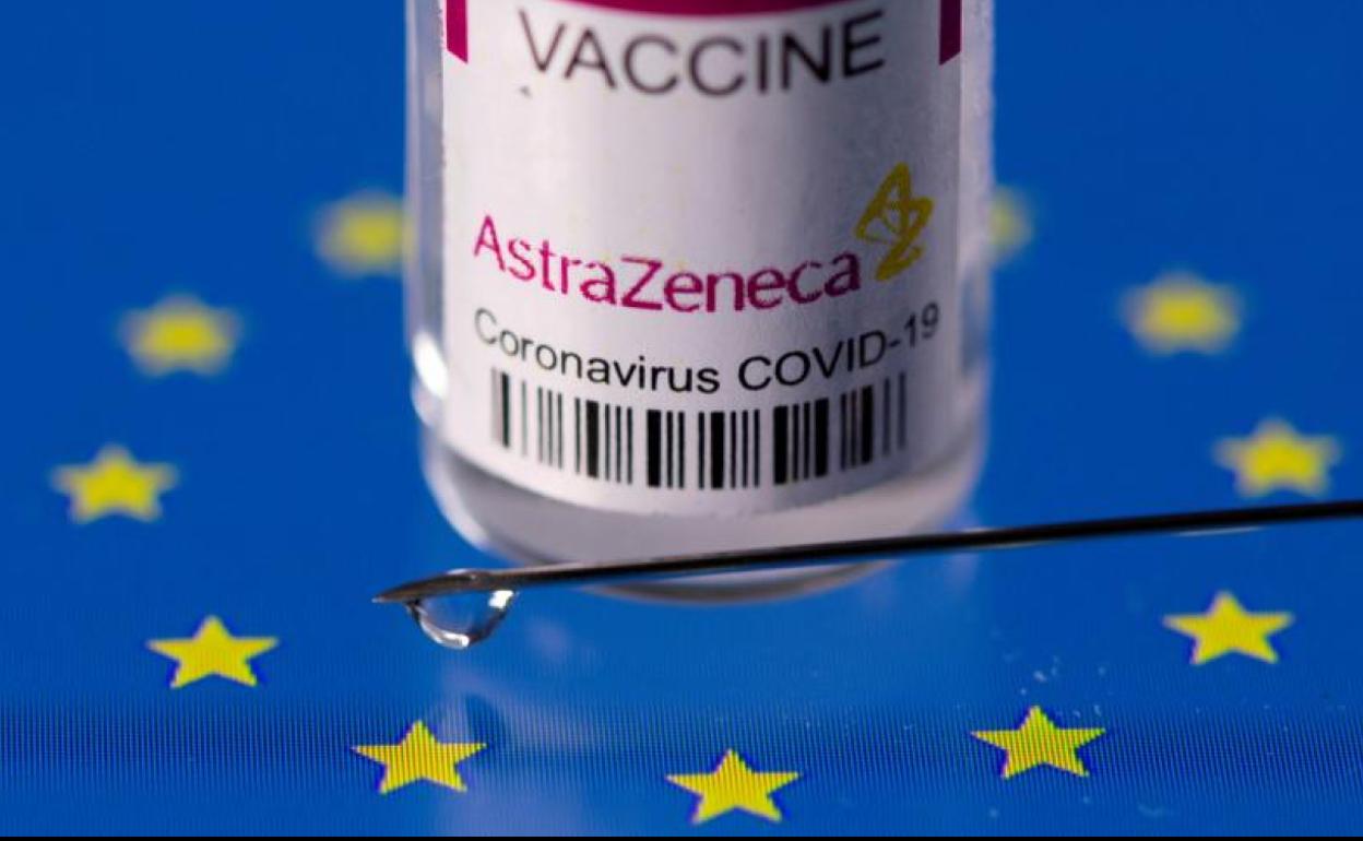 Sanidad anuncia la compra del antiviral de AstraZeneca contra la covid que llegará a España este mes