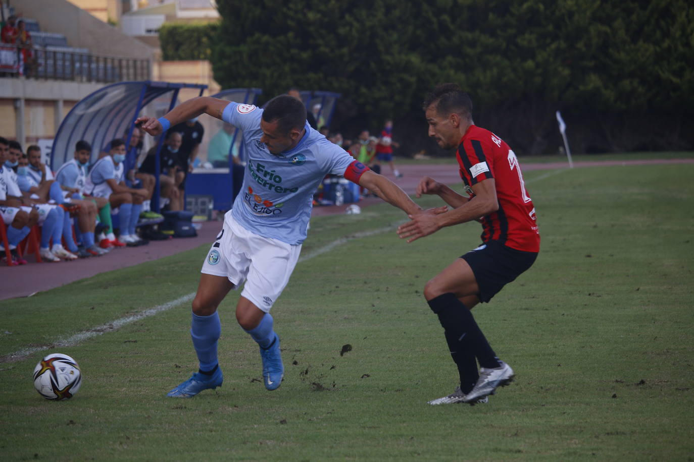 Derbi igualado entre dos equipos necesitados de lograr el triunfo. 