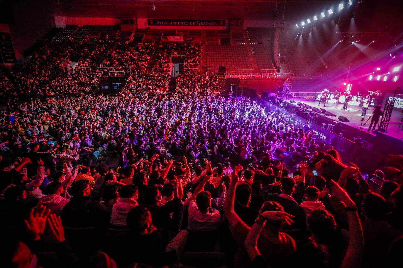 Lleno en el Palacio con la FMS.
