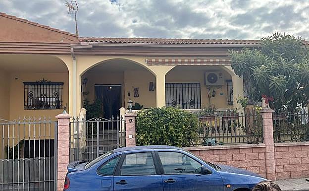 La vivienda donde entraron los ladrones. 