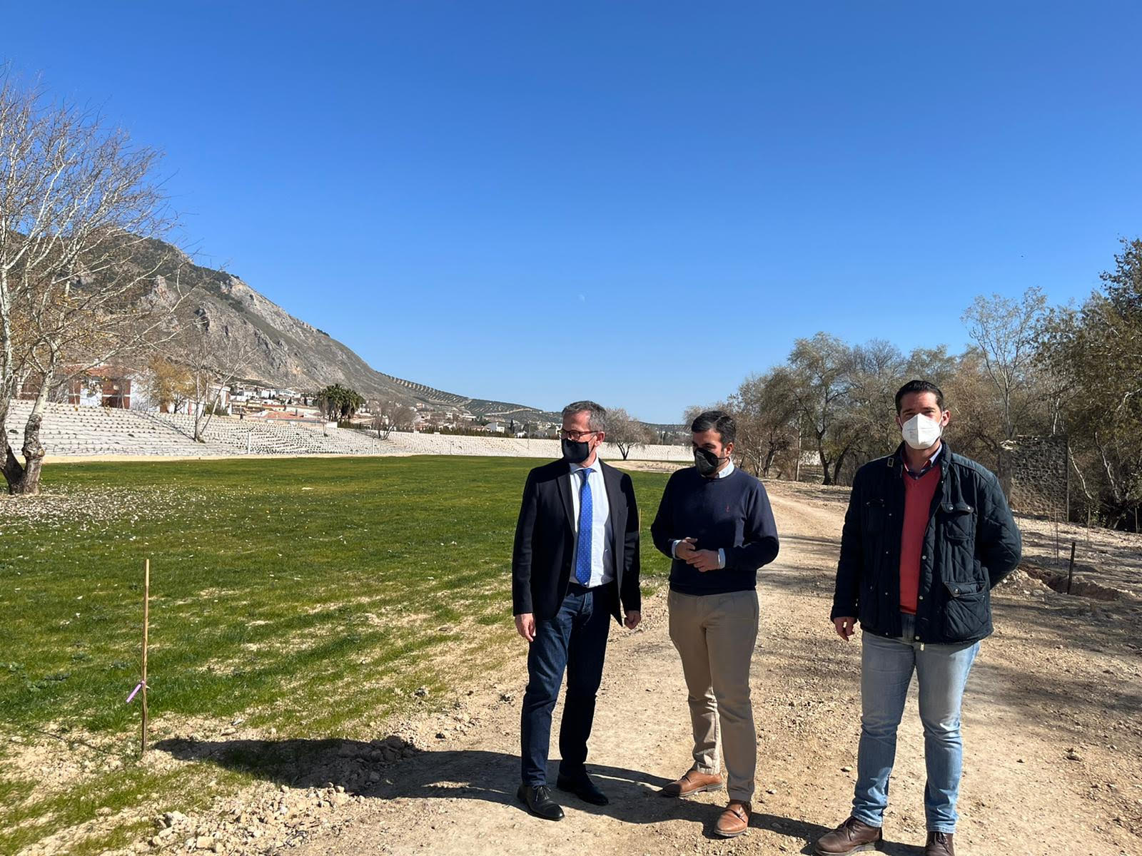 Las instituciones actúan sobre el río Genil.