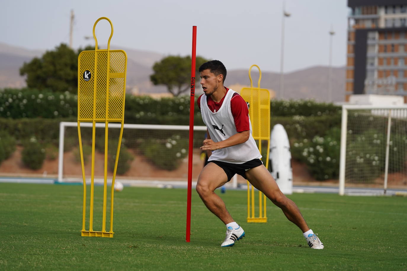 Lucas Robertone pone intensidad en un entrenamiento, la misma que luego muestra durante los partidos. 