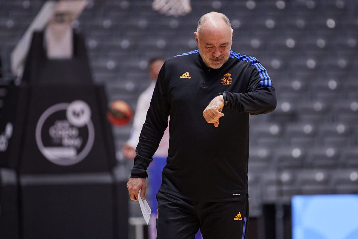 Los de Laso entrenan en la instalación del Zaidín antes del choque ante el Breogán Lugo