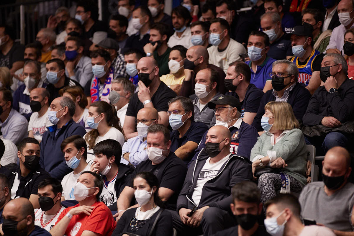 Las imágenes de las gradas del Palacio de los Deportes de Granada en el último encuentro de cuartos de final