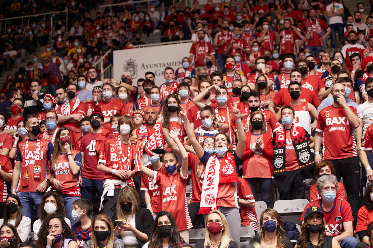 Las imágenes de las gradas del Palacio de los Deportes de Granada en el último encuentro de cuartos de final