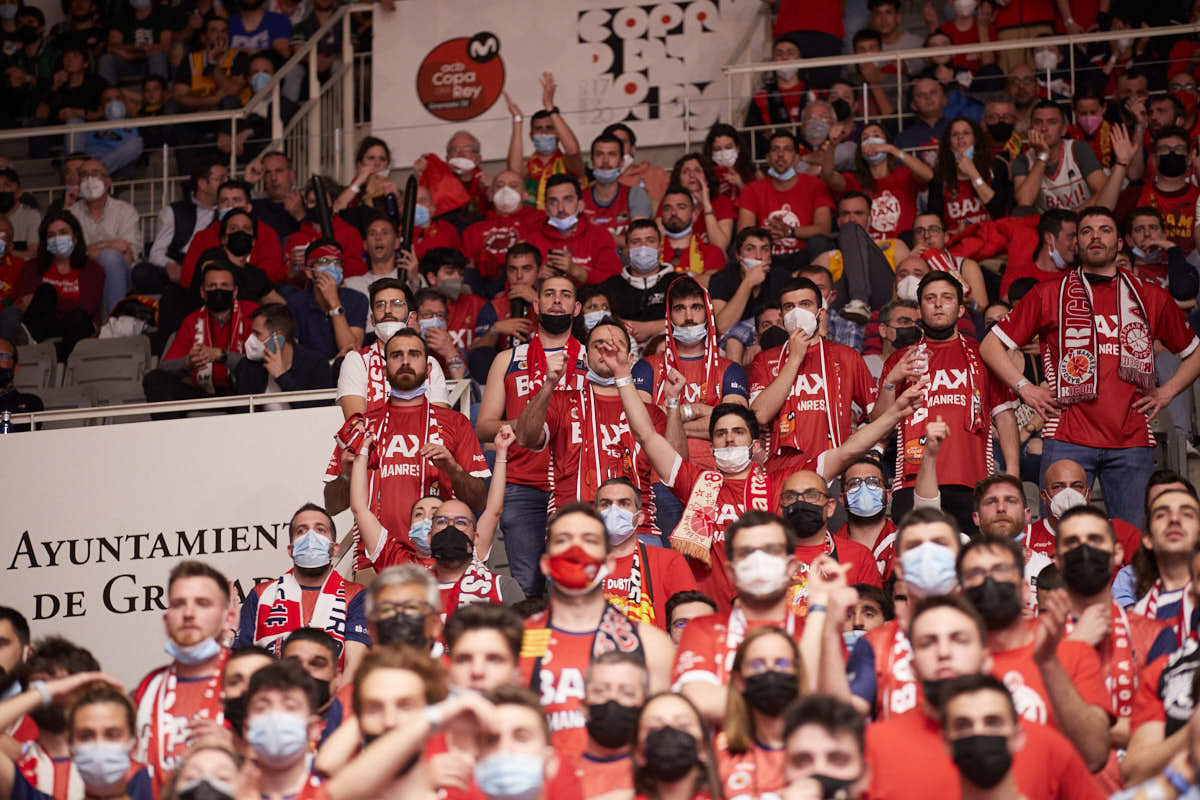 Las imágenes de las gradas del Palacio de los Deportes de Granada en el último encuentro de cuartos de final