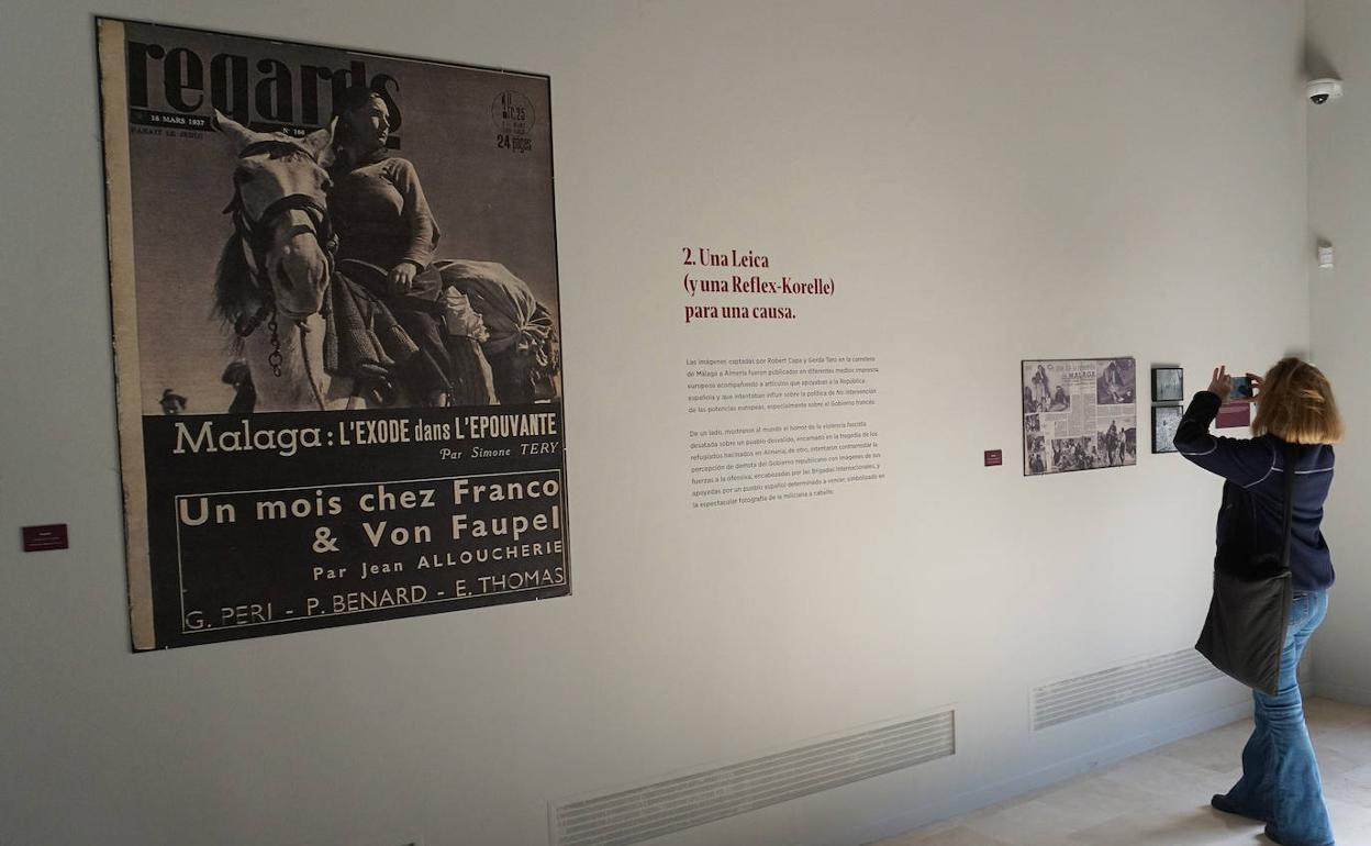 Portada de la revista francesa 'Regards' con una fotografía de Gerda Taro.